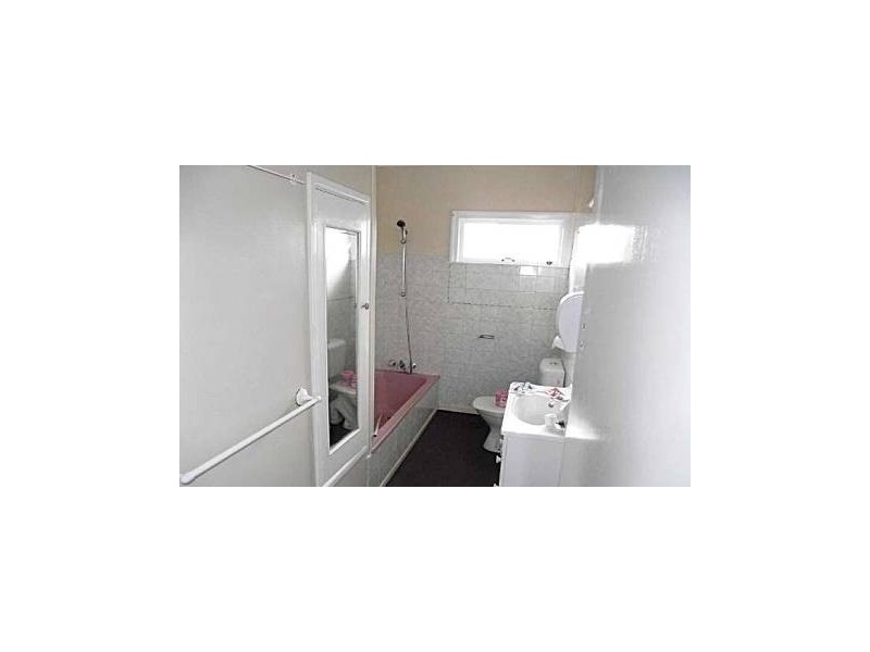 196 MIDDLE STREET, Cleveland QLD 4163