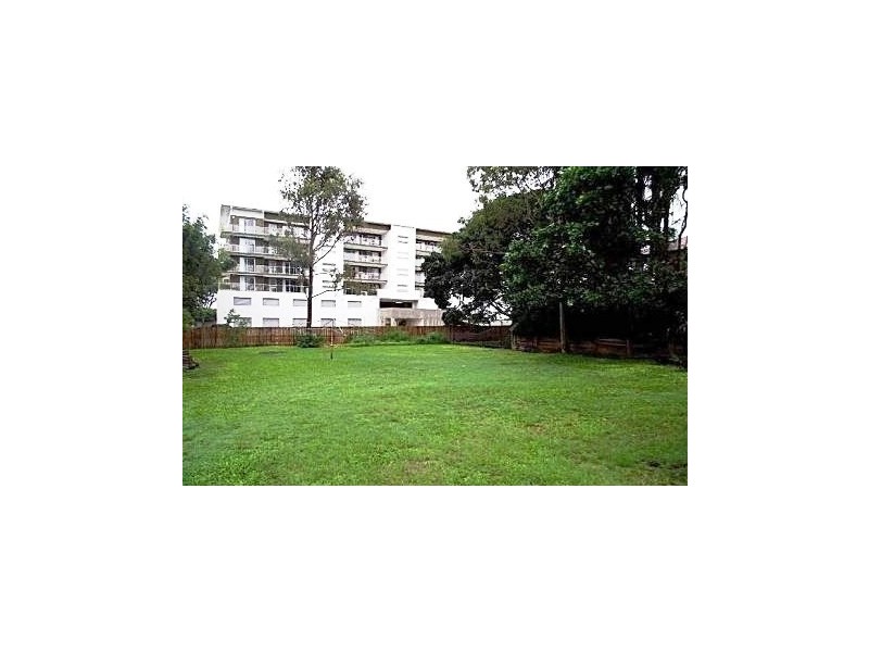 196 MIDDLE STREET, Cleveland QLD 4163