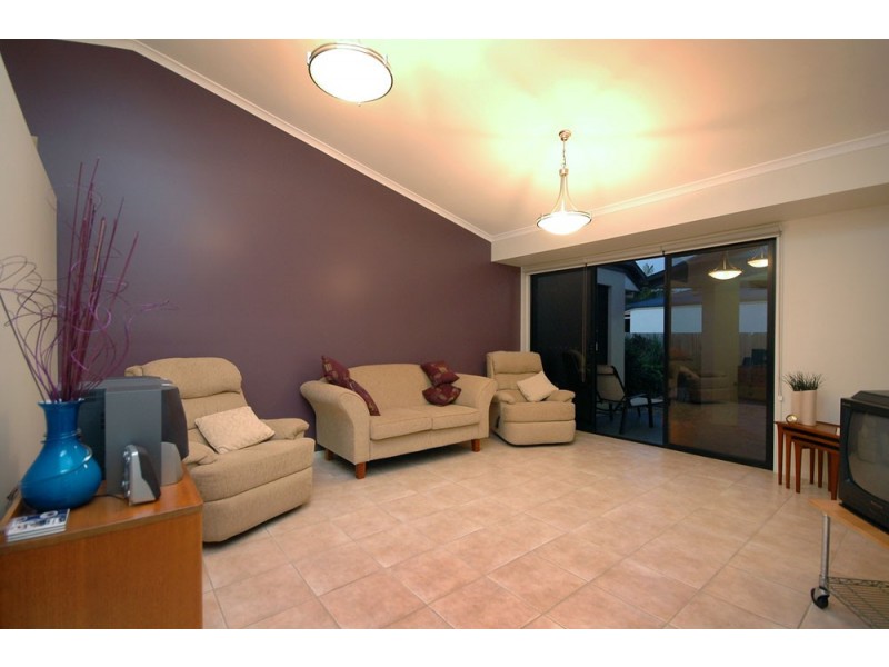 61 Salisbury Street, Redland Bay QLD 4165