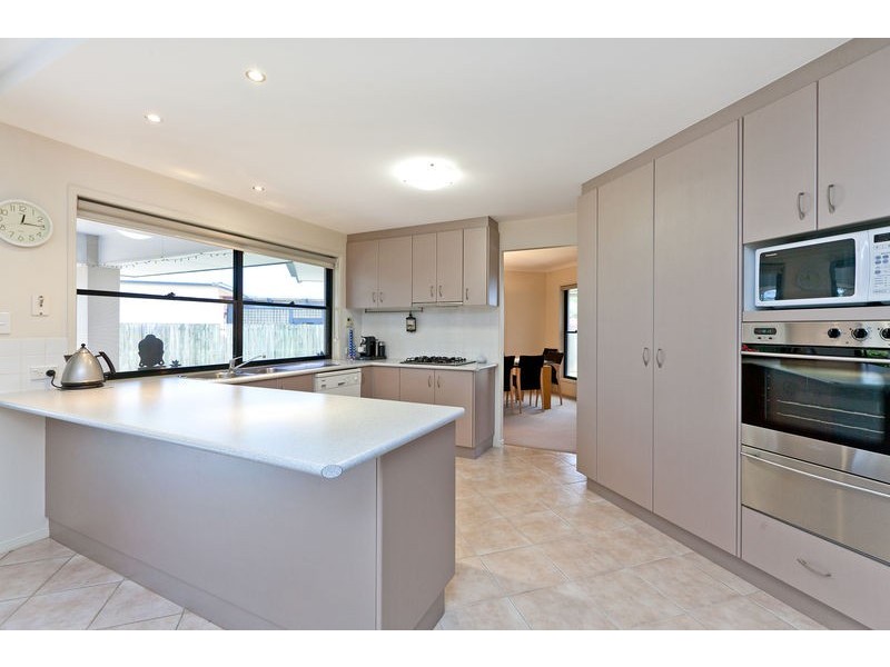 61 Salisbury Street, Redland Bay QLD 4165