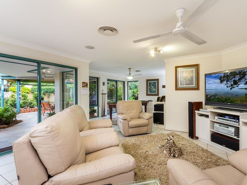 40 THE BOULEVARD, Redland Bay QLD 4165