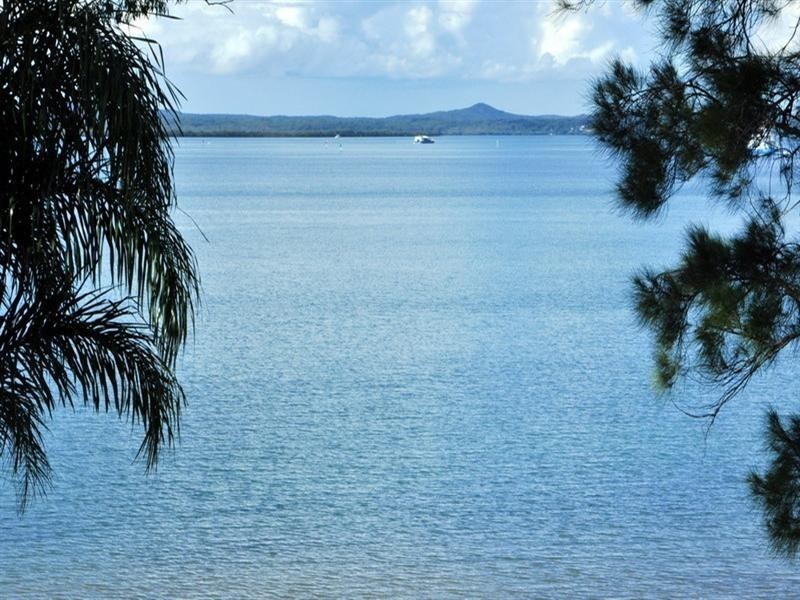 40 THE BOULEVARD, Redland Bay QLD 4165
