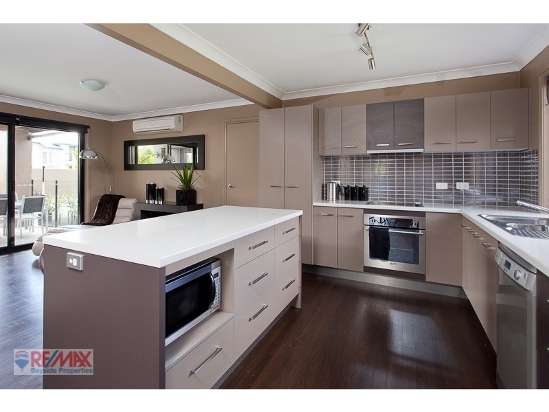 3 Seabrae Drive, Redland Bay QLD 4165
