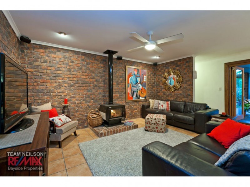 24 Lyndon Rd, Capalaba QLD 4157