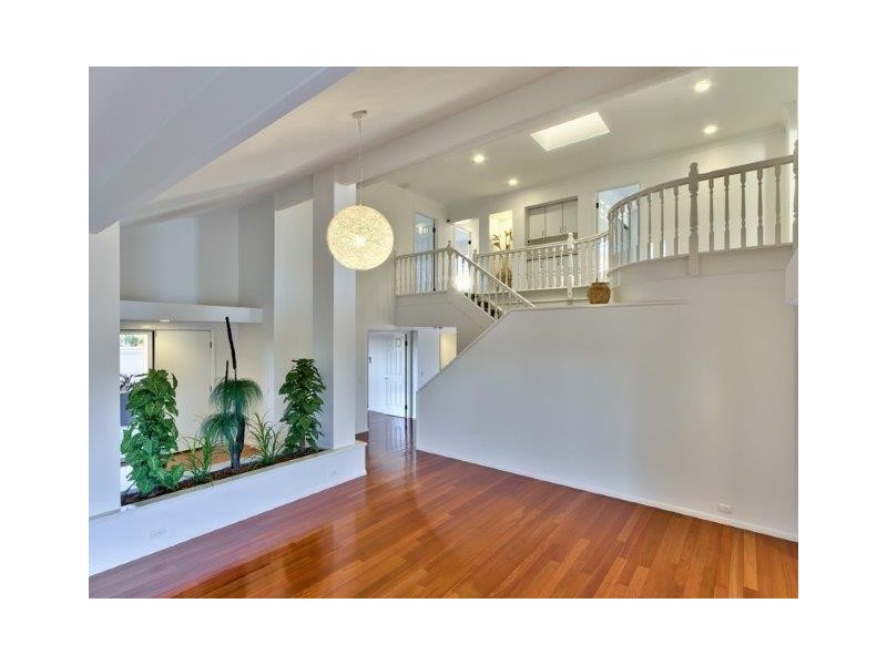 101 Masthead Dr, Raby Bay QLD 4163