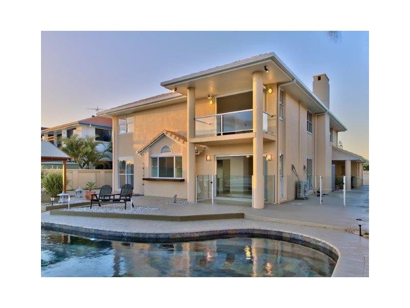 101 Masthead Dr, Raby Bay QLD 4163