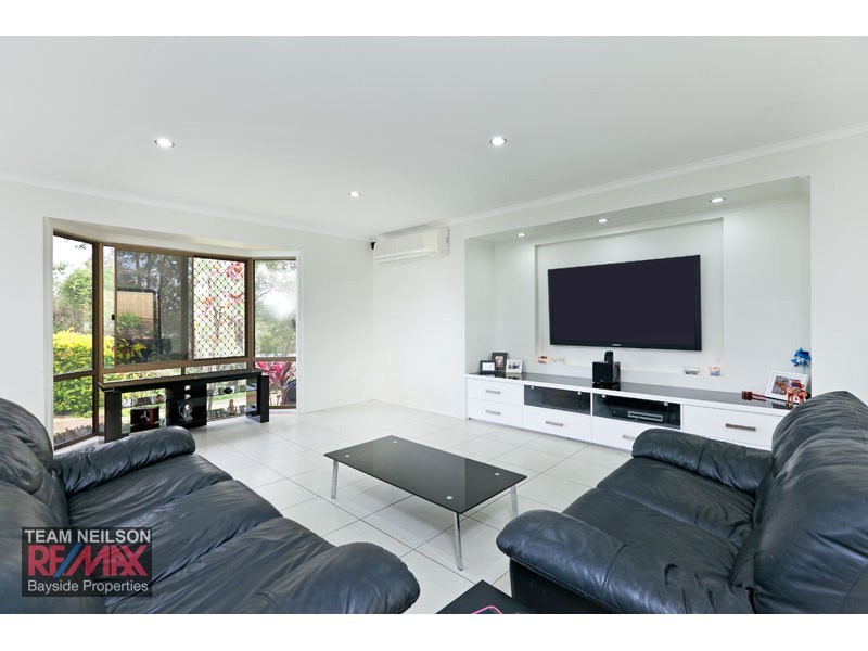 4 Elanal Ct, Cornubia QLD 4130