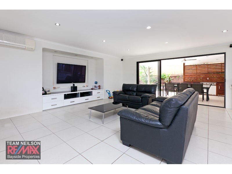 4 Elanal Ct, Cornubia QLD 4130