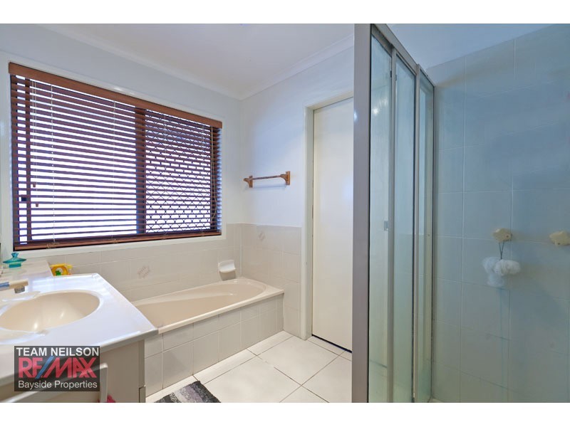 4 Elanal Ct, Cornubia QLD 4130