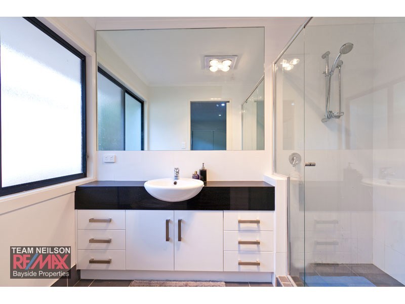 4 Elanal Ct, Cornubia QLD 4130