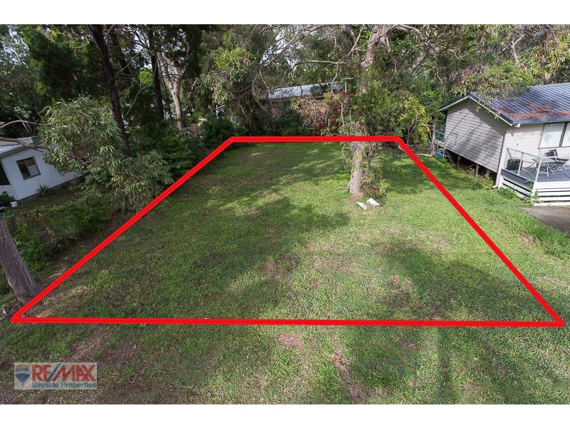 16 MARANA STREET,, Coochiemudlo Island QLD 4184