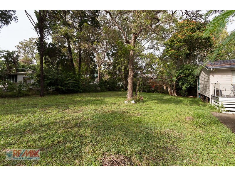 16 MARANA STREET,, Coochiemudlo Island QLD 4184