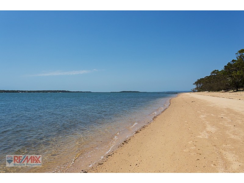 16 MARANA STREET,, Coochiemudlo Island QLD 4184