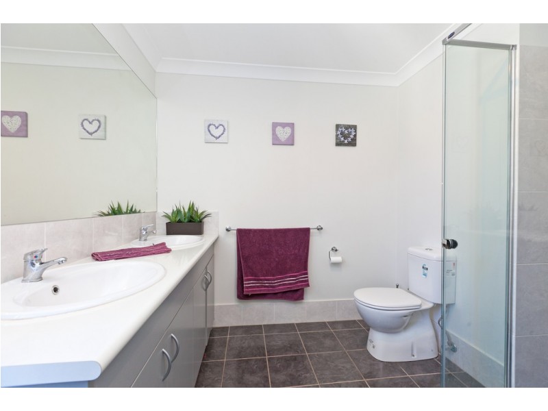 1 Mill Street, Redland Bay QLD 4165