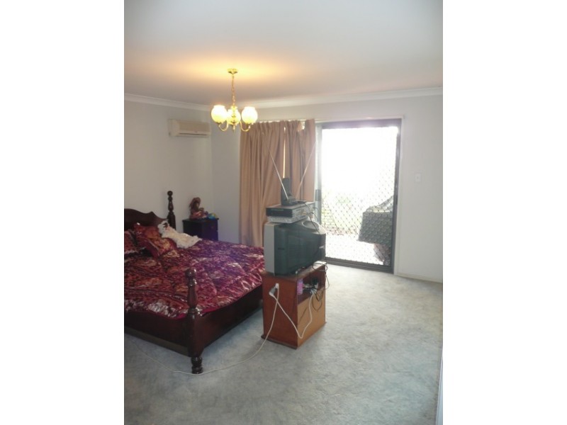 24 Bournda Close, Parkinson QLD 4115