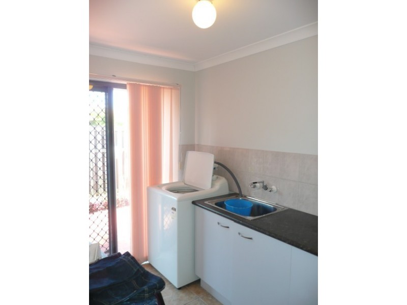 24 Bournda Close, Parkinson QLD 4115
