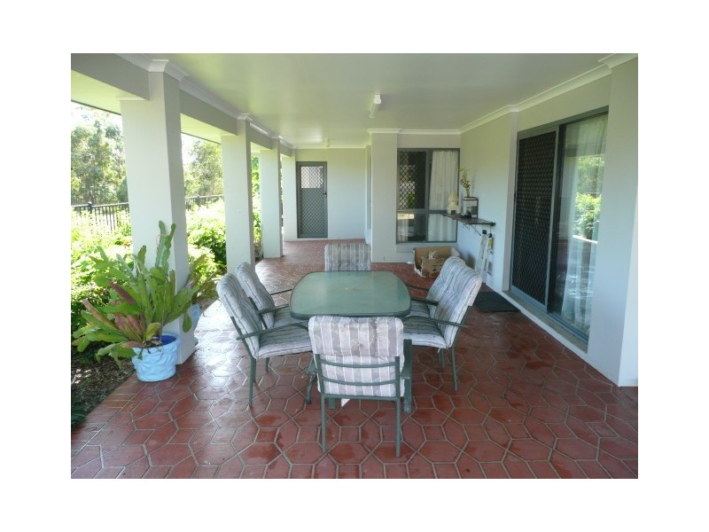 24 Bournda Close, Parkinson QLD 4115