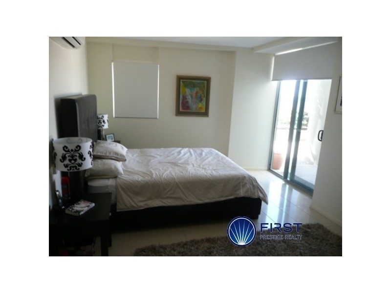 6-12 Oxley Avenue, Woody Point QLD 4019