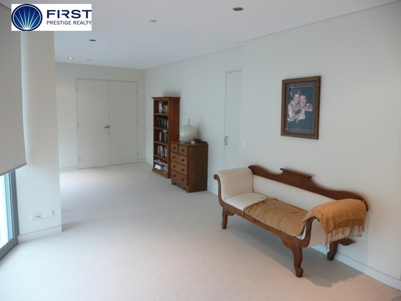 16 Prince Edward Parade, Redcliffe QLD 4020