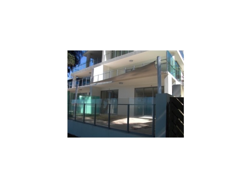 2 / 16 Prince Edward Parade, Redcliffe QLD 4020