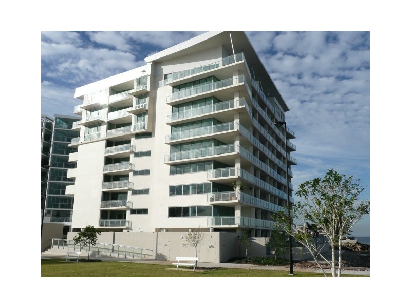 702/12 Oxley Avenue, Woody Point QLD 4019