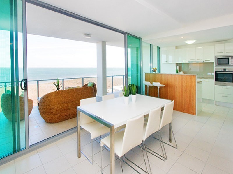 202/6-12 Oxley Avenue, Woody Point QLD 4019