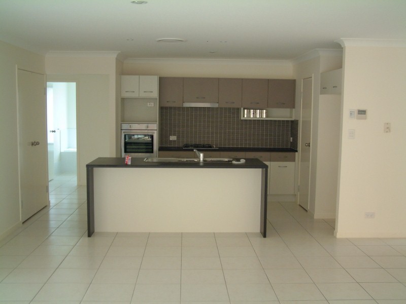 6 Argus Place, Kallangur QLD 4503