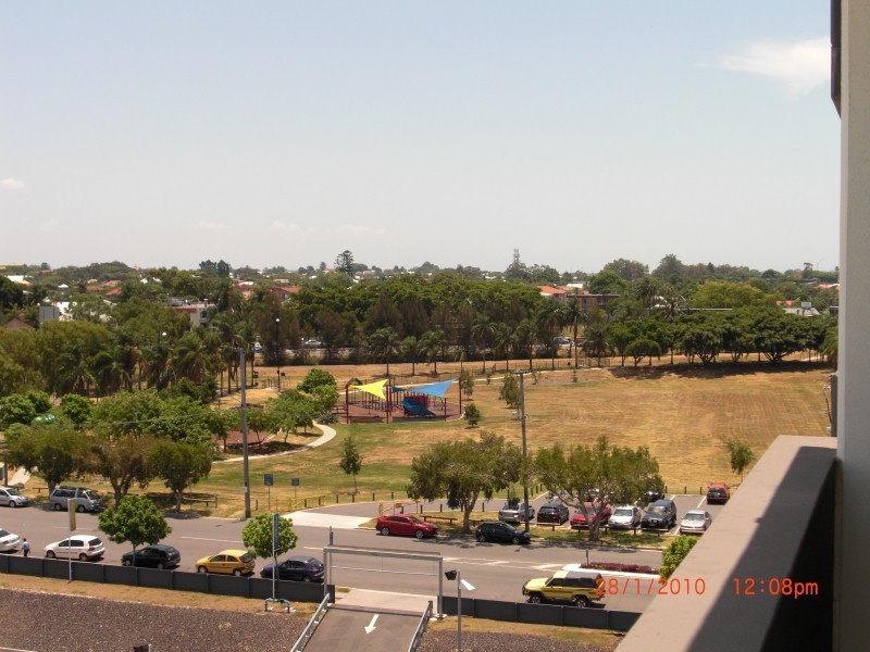 843 /43 Flare Hercules Street, Hamilton QLD 4007