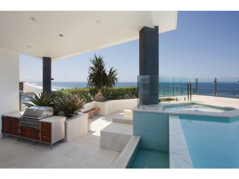 13/1 Northcliffe Terrace, Surfers Paradise QLD 4217