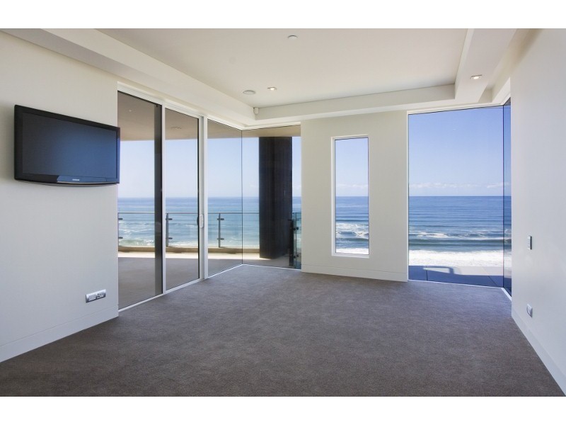 3/1 Northcliffe Terrace, Surfers Paradise QLD 4217