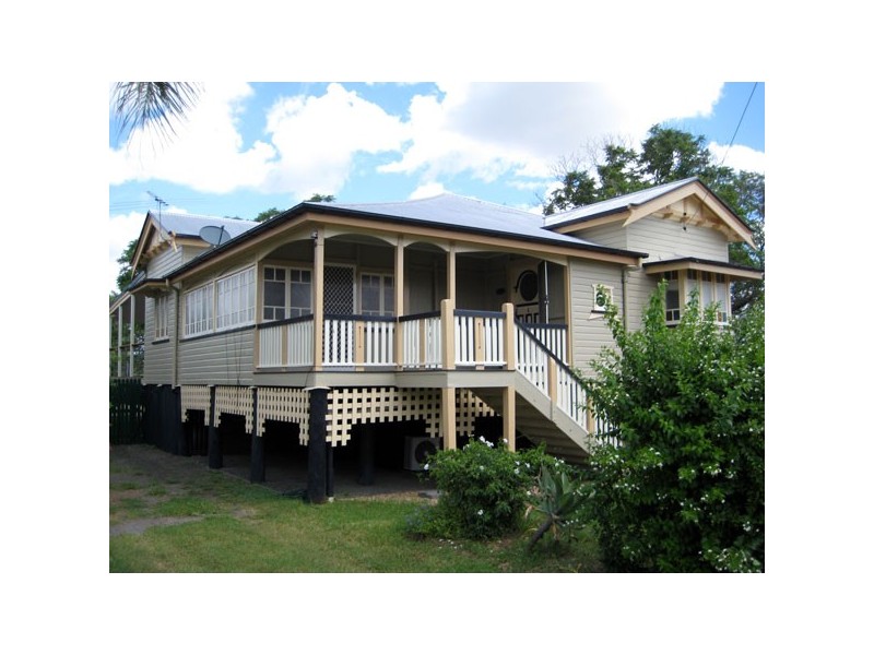 14 Dan street, Dalby QLD 4405