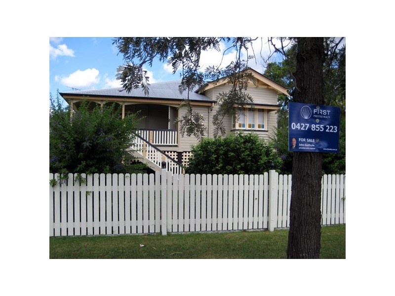 14 Dan street, Dalby QLD 4405