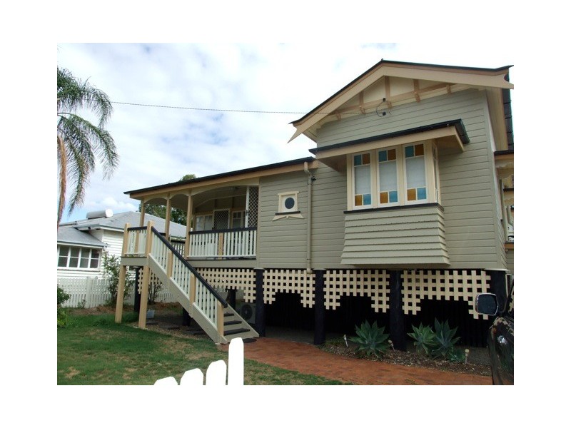 14 Dan street, Dalby QLD 4405