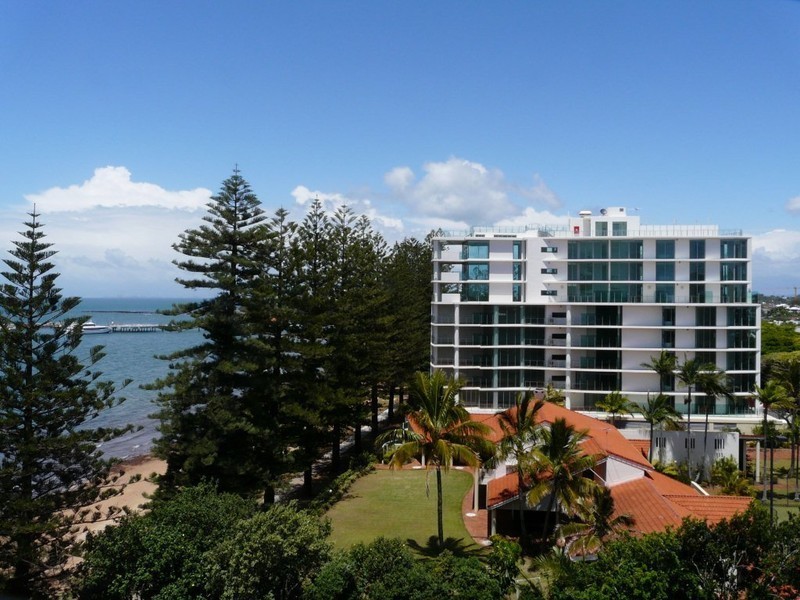9/16 Prince Edward Parade, Redcliffe QLD 4020