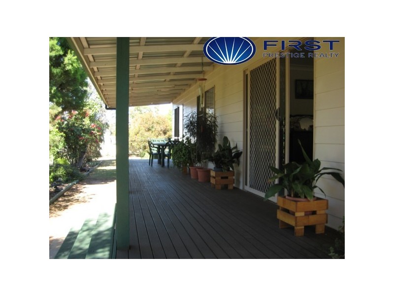 2 Cheetham, Cecil Plains QLD 4407