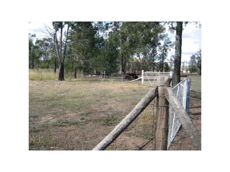 198 Cecil Plains Cemetery Road, Cecil Plains QLD 4407