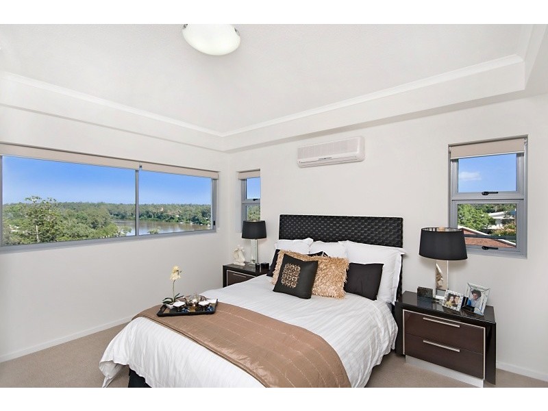 Indooroopilly QLD 4068
