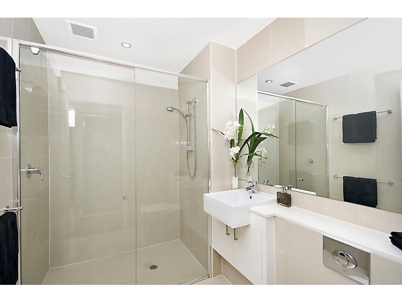 Indooroopilly QLD 4068