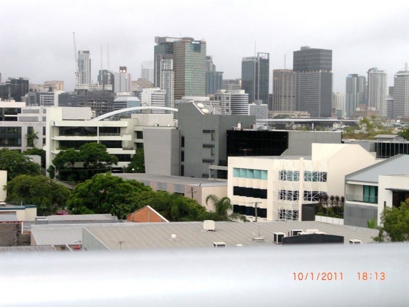 1074/18 Manning, Milton QLD 4064