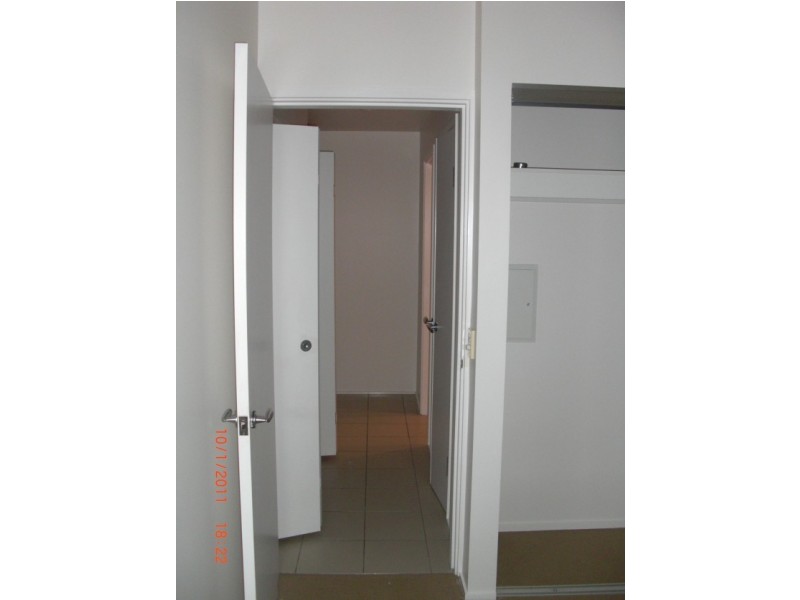 1074/18 Manning, Milton QLD 4064