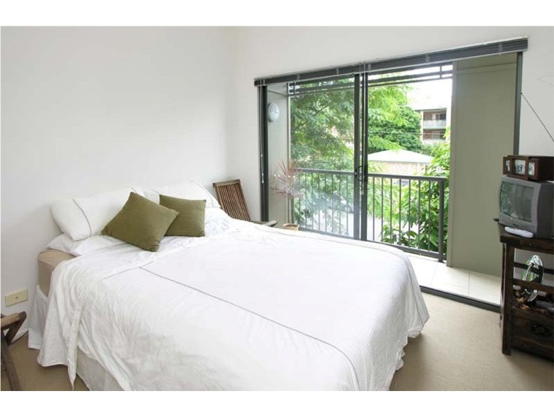 20a Manning, Milton QLD 4064