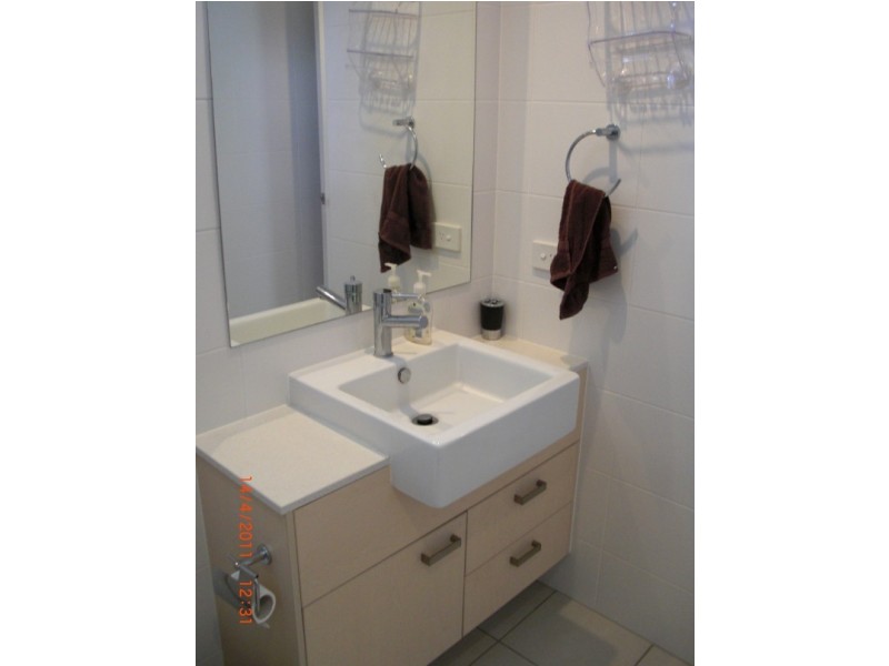 19/15 Walsh Street, Milton QLD 4064