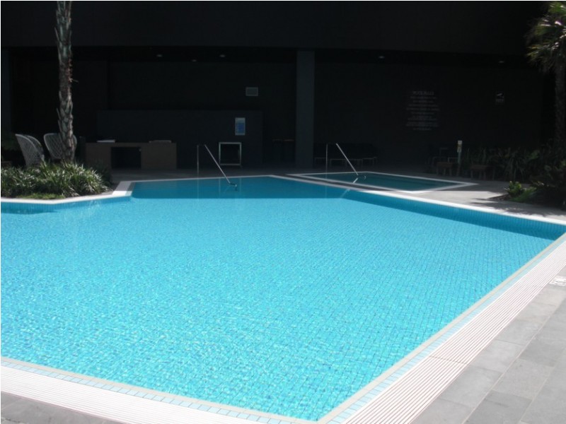 8 Harbour Road, Hamilton QLD 4007