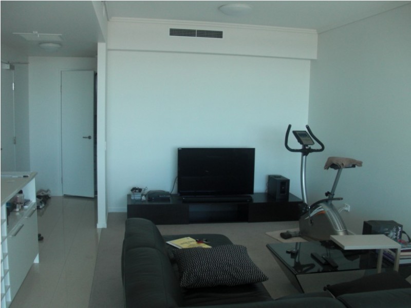 8 Harbour Road, Hamilton QLD 4007