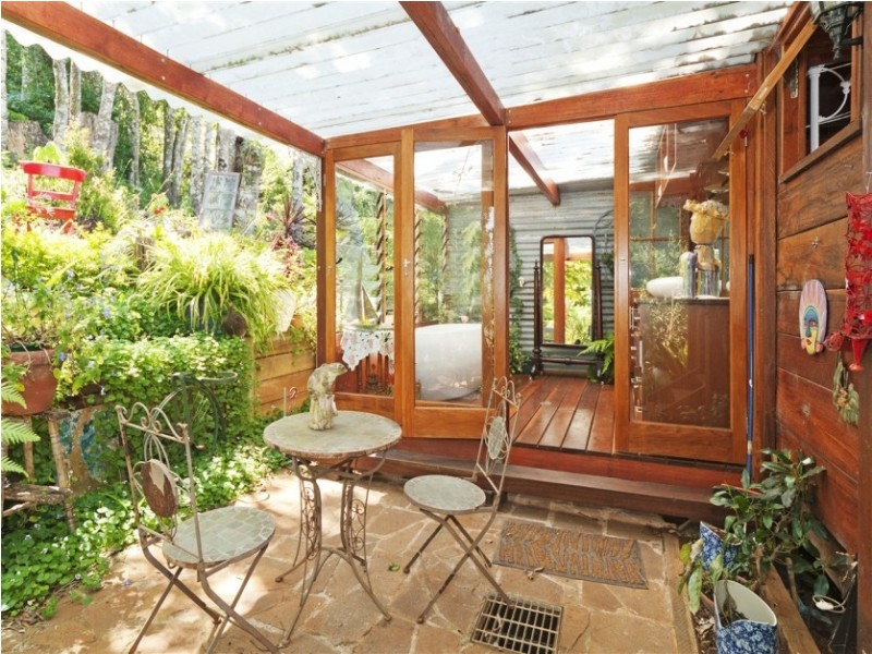 4 Ted Street, Mount Glorious QLD 4520