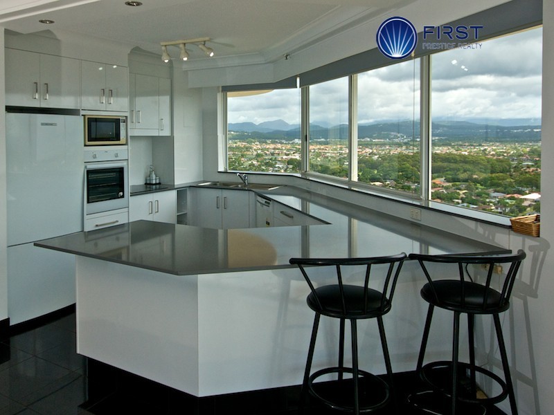 22E/238 The Esplanade, Miami QLD 4220