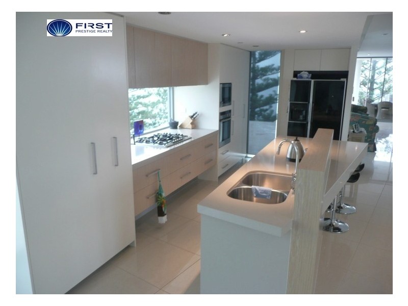 13/16 Prince Edward Parade, Redcliffe QLD 4020