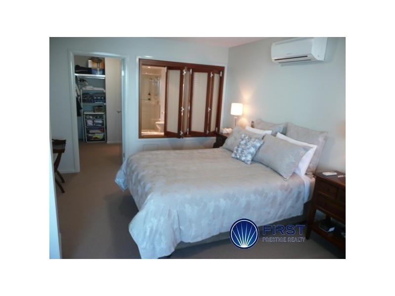 6-12 Oxley Ave, Woody Point QLD 4019