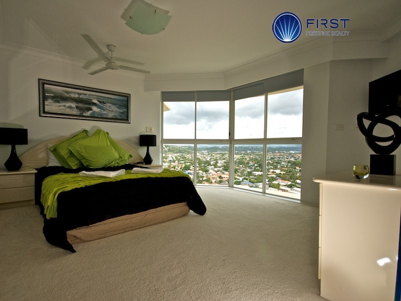 22E/238 The Esplanade, Miami QLD 4220