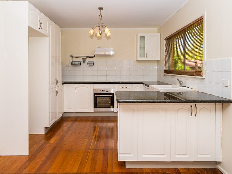 1 Manitzky, Tamborine Mountain QLD 4272